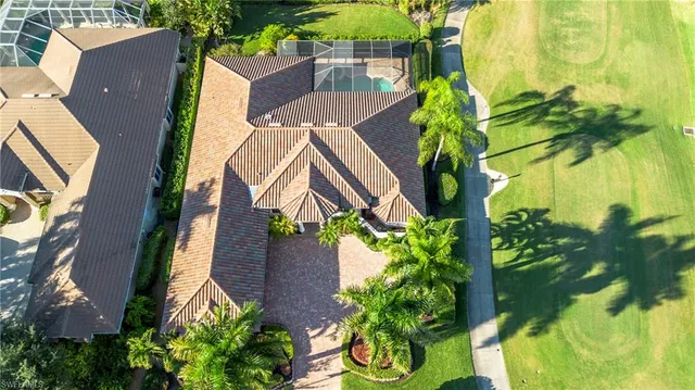 $1,800,000 | 5867 Marble Court, Naples, FL 34110
