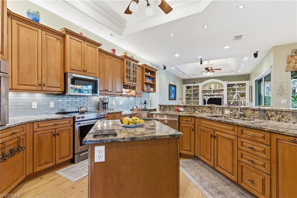 5867 Marble Court Naples, FL 34110 - Photo 10 of 50