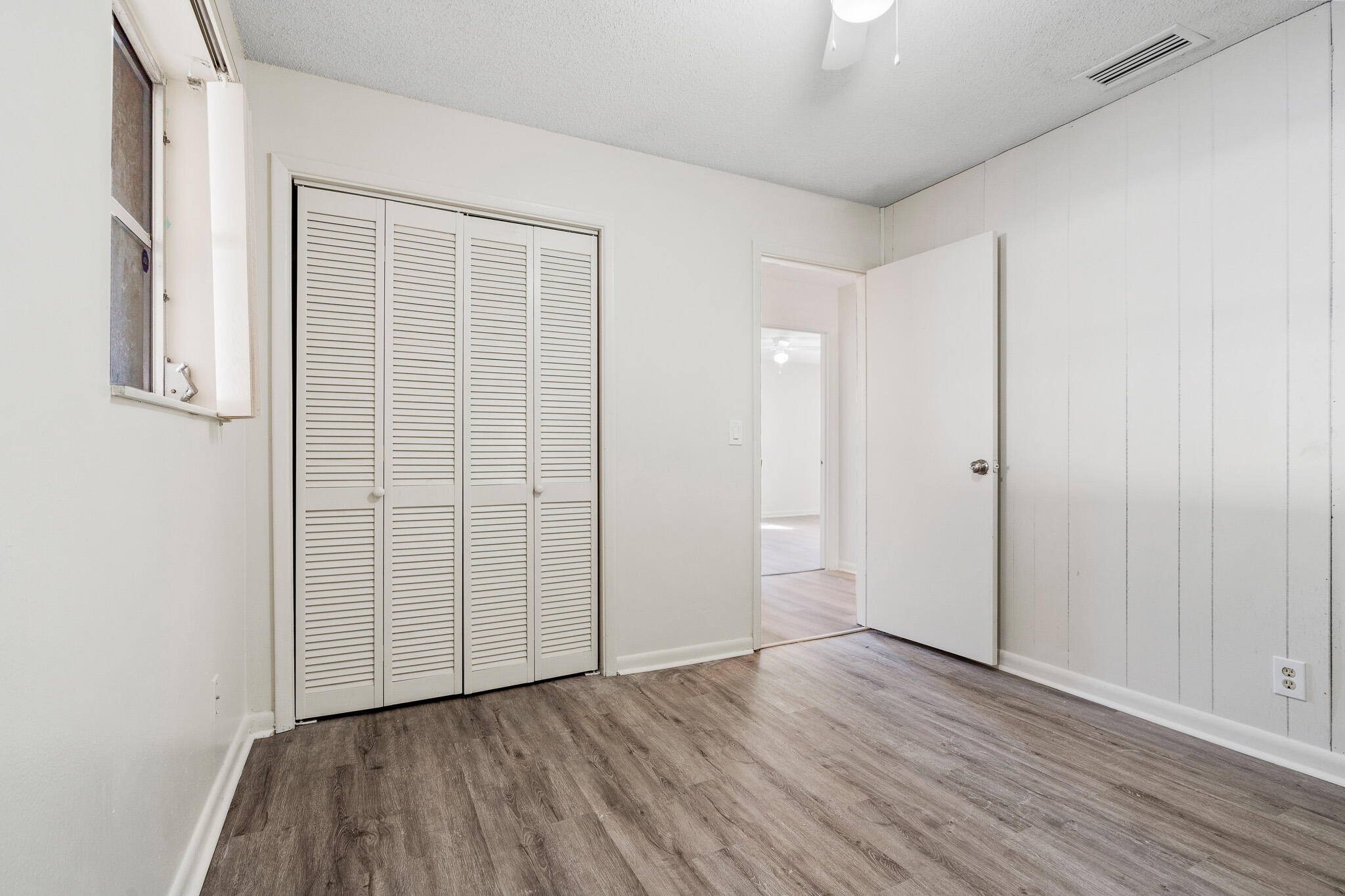 4328 Gulfstream Road Lake Worth, FL 33461 - Photo 10 of 22 DSC04451