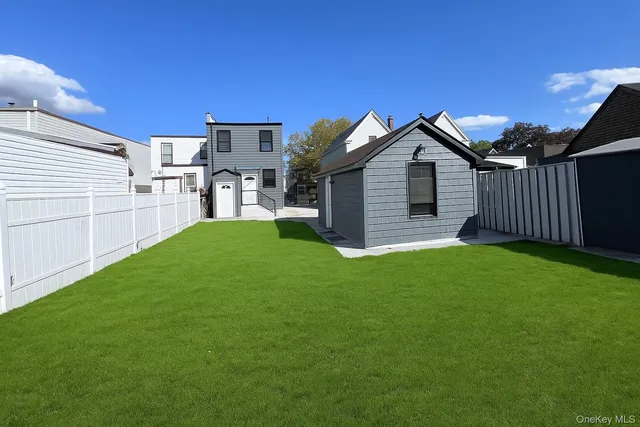 $1,249,000 | 66-08 73rd Place | Middle Village