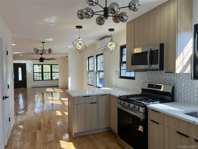 $1,249,000 | 66-08 73rd Place | Middle Village