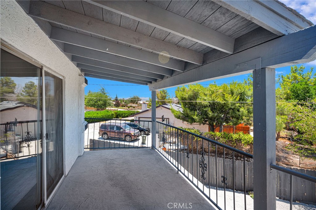 14204 Tehachapi Road Apple Valley, CA 92307 - Photo 36 of 72