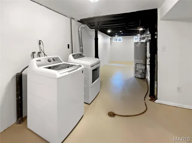 $196,000 | 2230 Glenoro Drive, Florissant, MO 63033