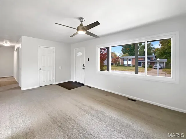 $196,000 | 2230 Glenoro Drive, Florissant, MO 63033