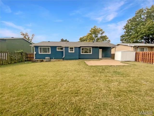 $196,000 | 2230 Glenoro Drive, Florissant, MO 63033