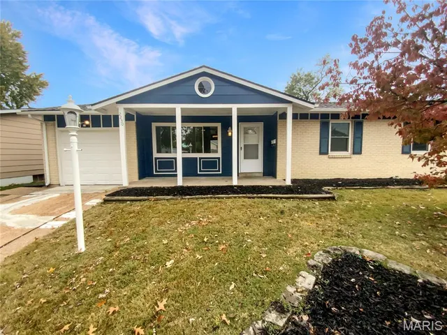 $196,000 | 2230 Glenoro Drive, Florissant, MO 63033