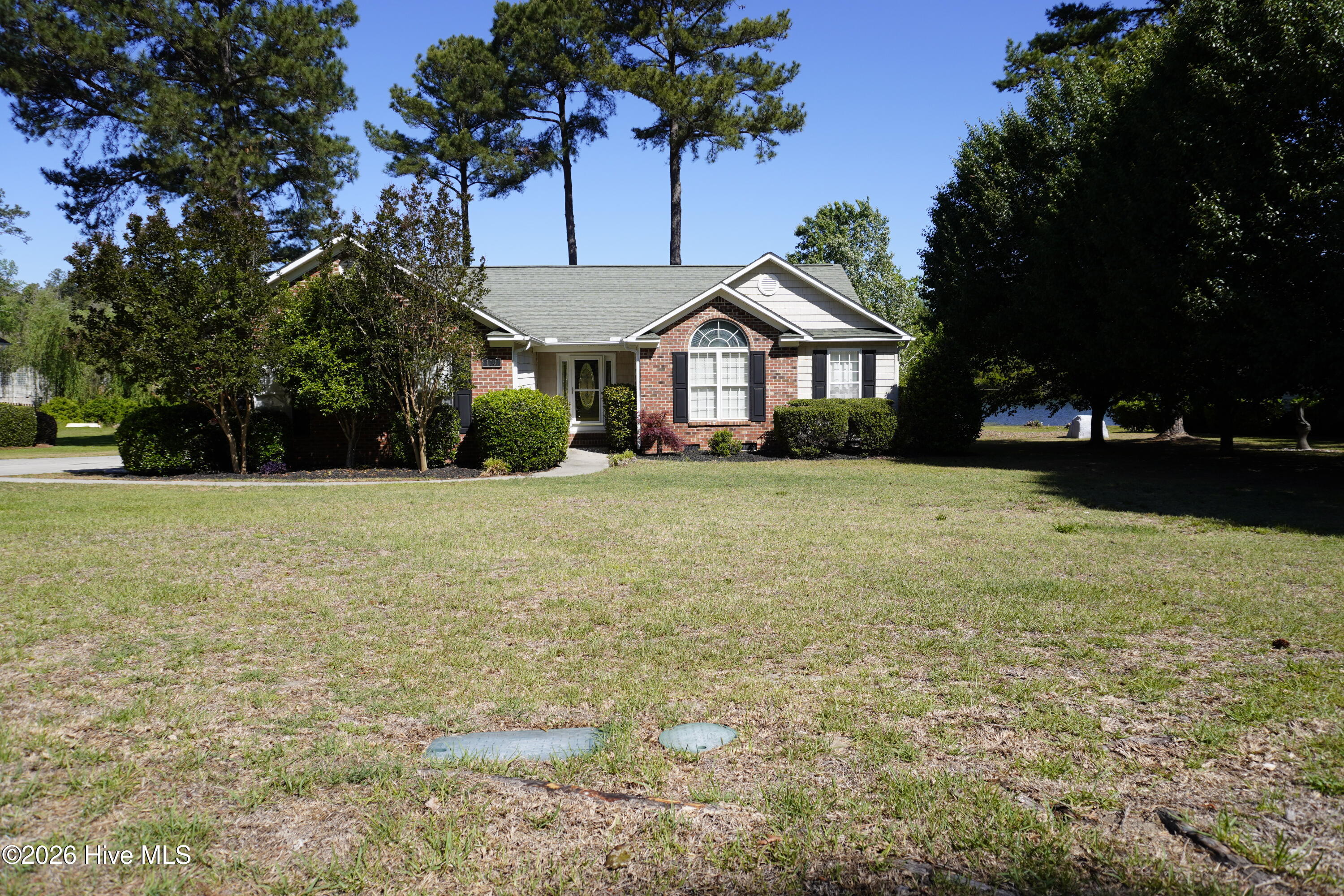170 Russet Court Carthage, NC 28327 - Photo 2 of 36 _DSC0014