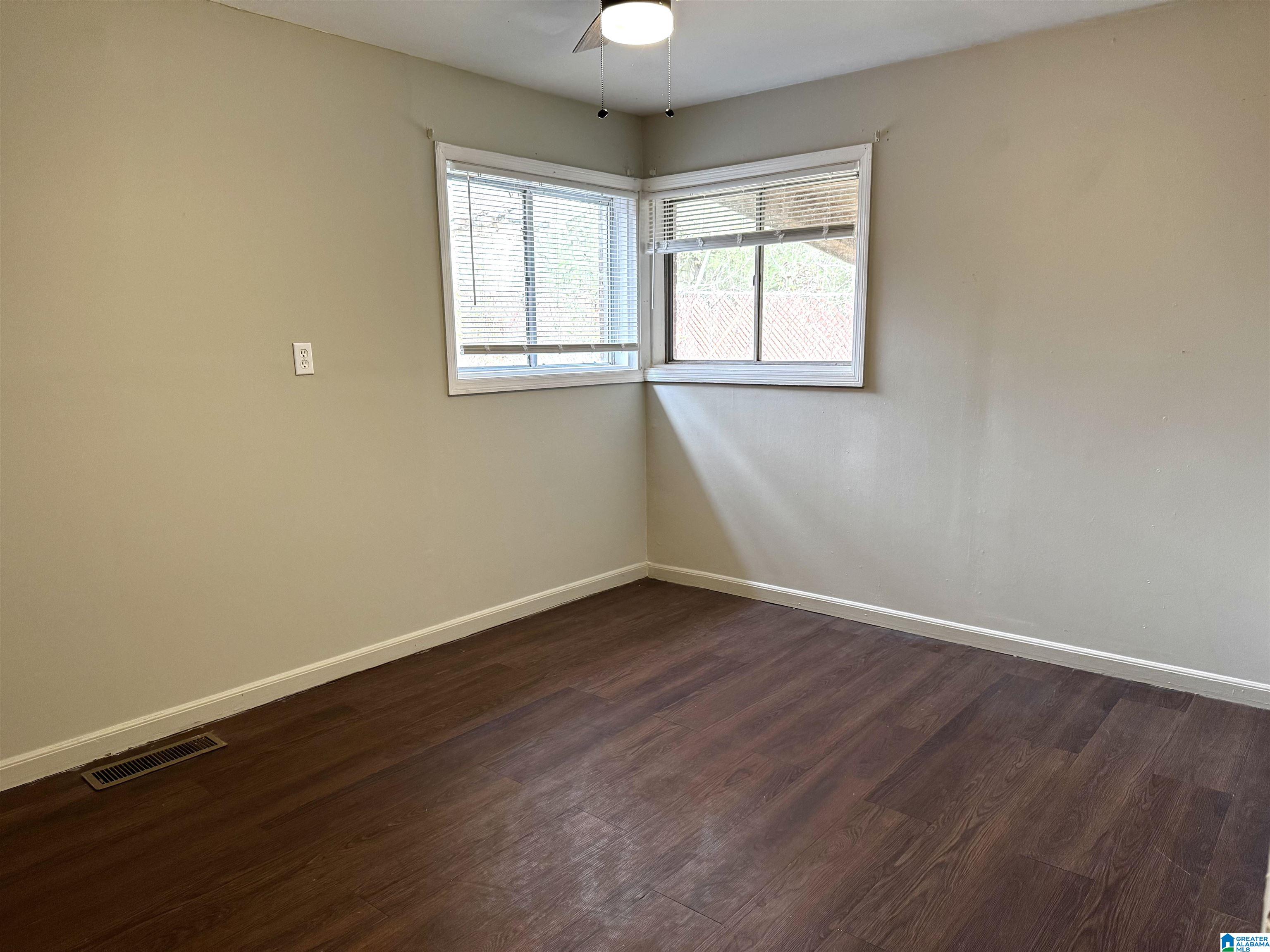415 Thomas Street Warrior, AL 35180 - Photo 18 of 22