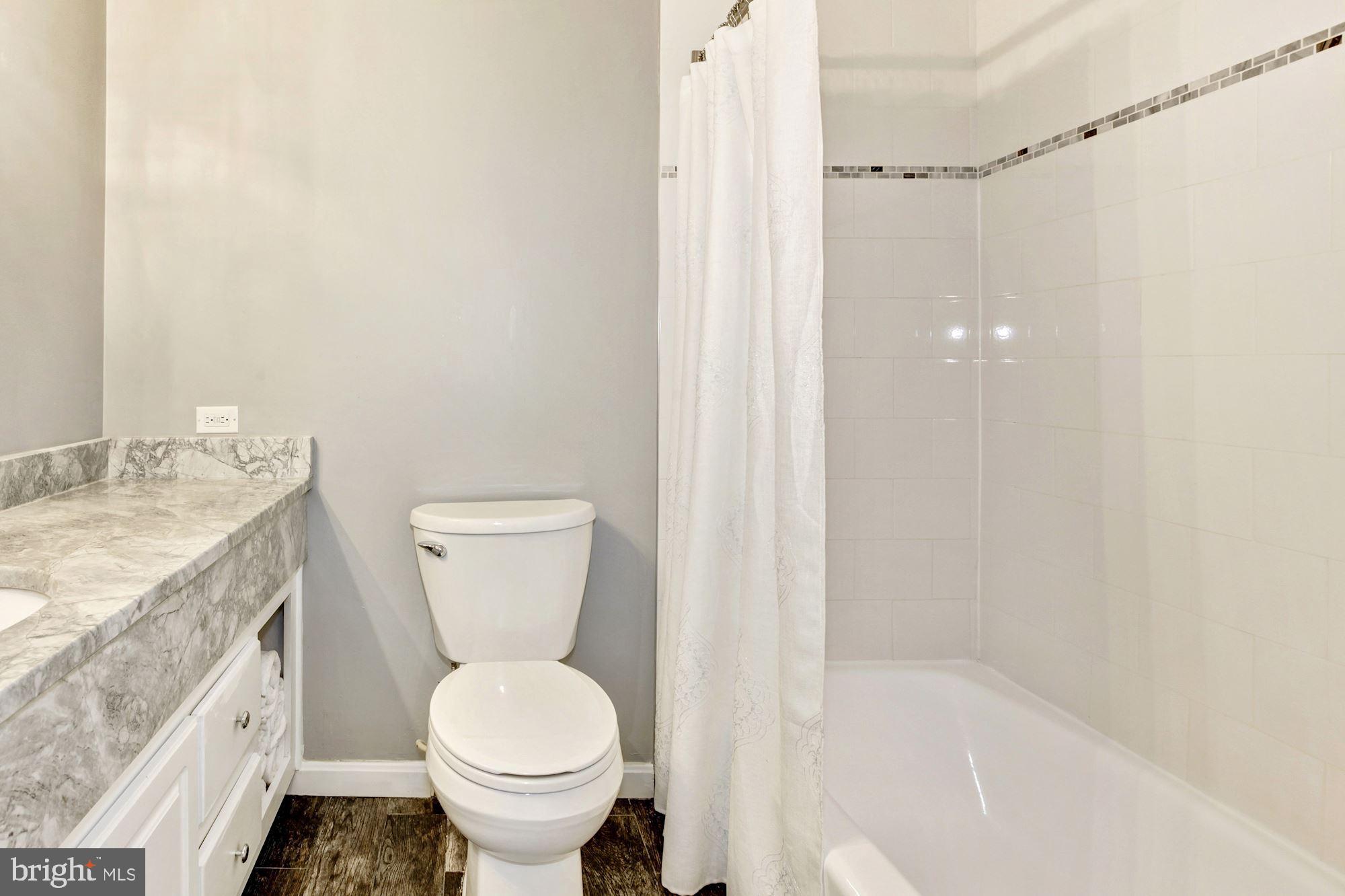 1530 Key Boulevard, Unit 929 Arlington, VA 22209 - Photo 12 of 31 Bath
