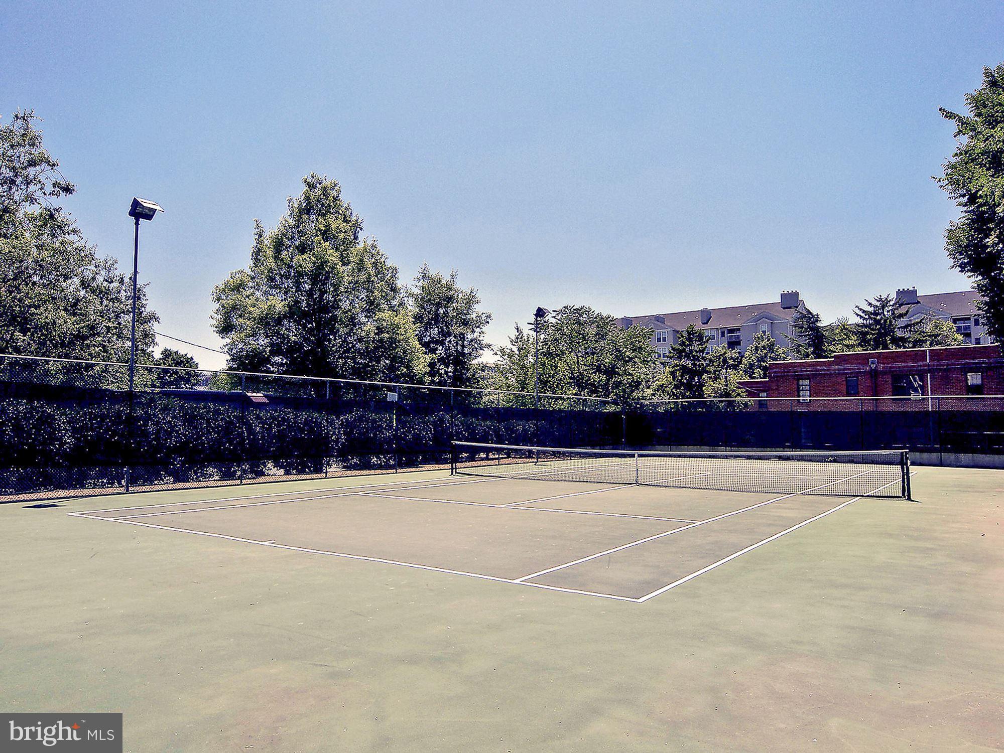 1530 Key Boulevard, Unit 929 Arlington, VA 22209 - Photo 19 of 31 Tennis Court