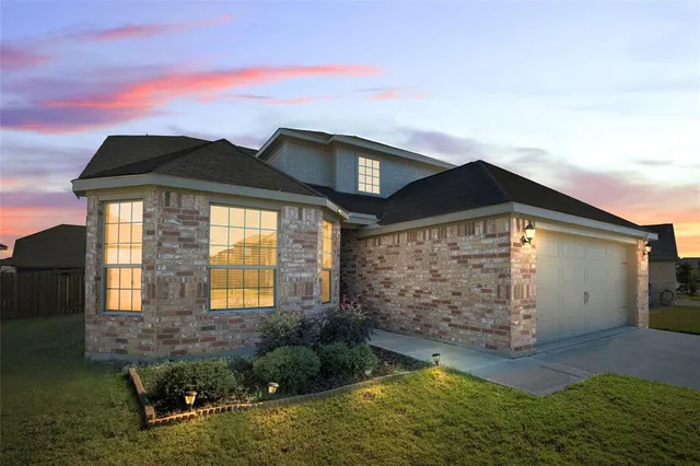 $2,200 | 1157 Beaverwood Lane, Crowley, TX 76036