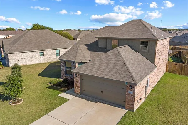 $2,200 | 1157 Beaverwood Lane, Crowley, TX 76036