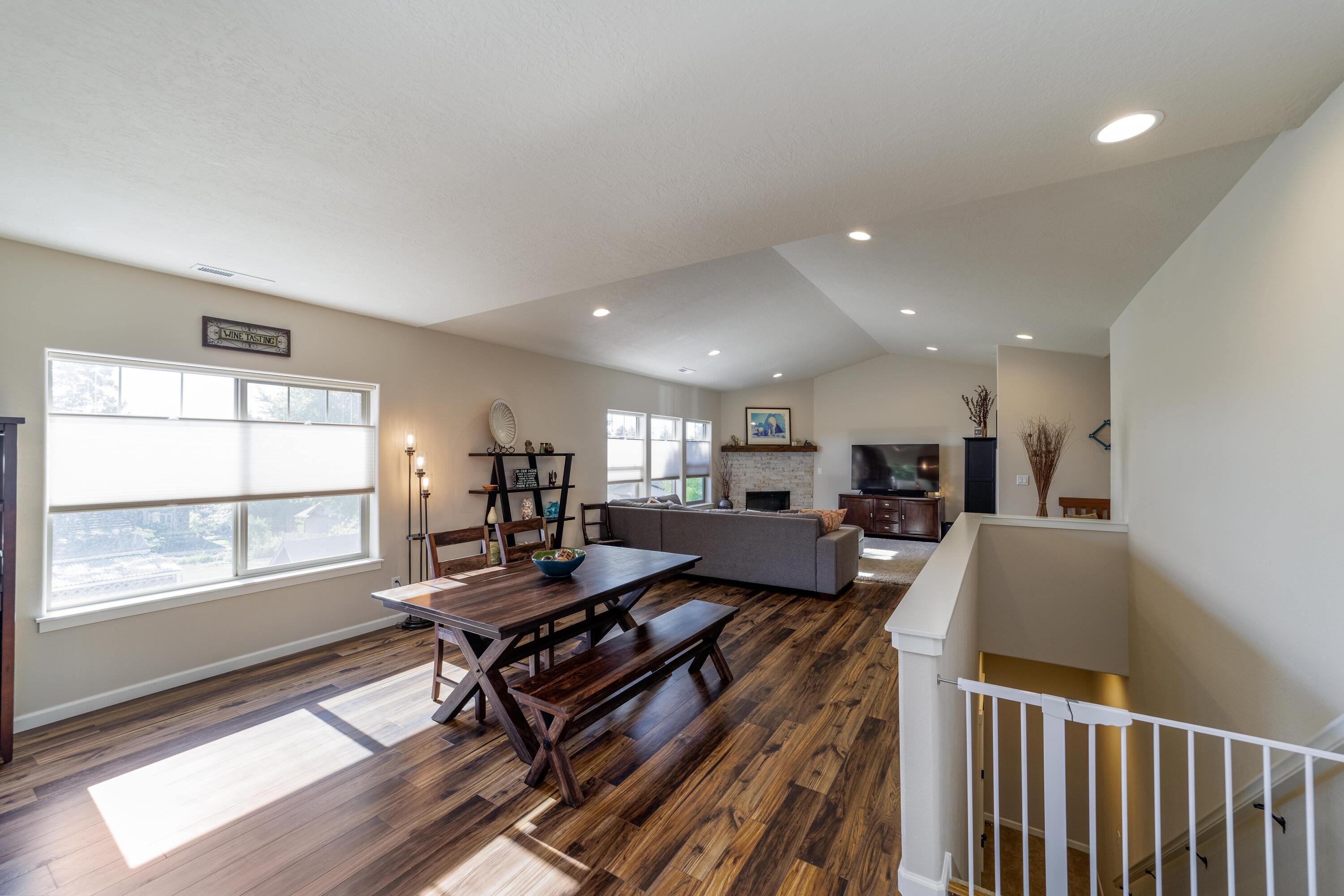 2756 Southwest 34th Street Redmond, OR 97756 - Photo 17 of 44 2756_SW_34th_St-18