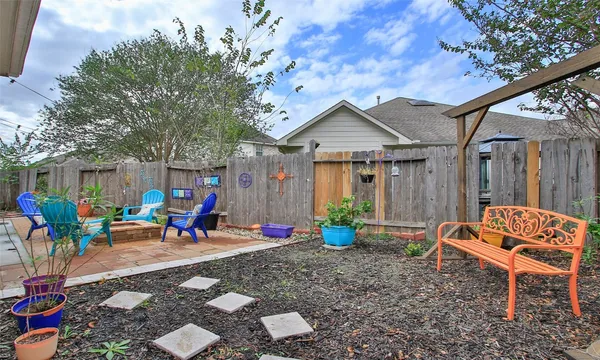 a view of outdoor space yard and patio