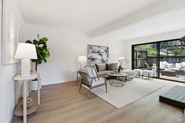 $850,000 | 318 Sylvia Way, San Rafael, CA 94903