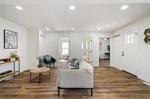 $250,000 | 1339 South Hocker Avenue, Independence, MO 64055