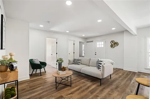 $250,000 | 1339 South Hocker Avenue, Independence, MO 64055