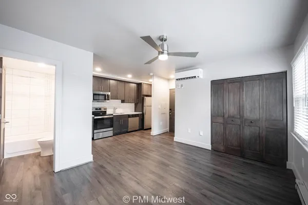 $849 | 1309 North Pennsylvania Street, Unit 205, Indianapolis, IN 46202