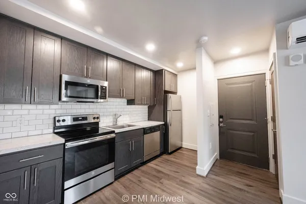 $849 | 1309 North Pennsylvania Street, Unit 205, Indianapolis, IN 46202