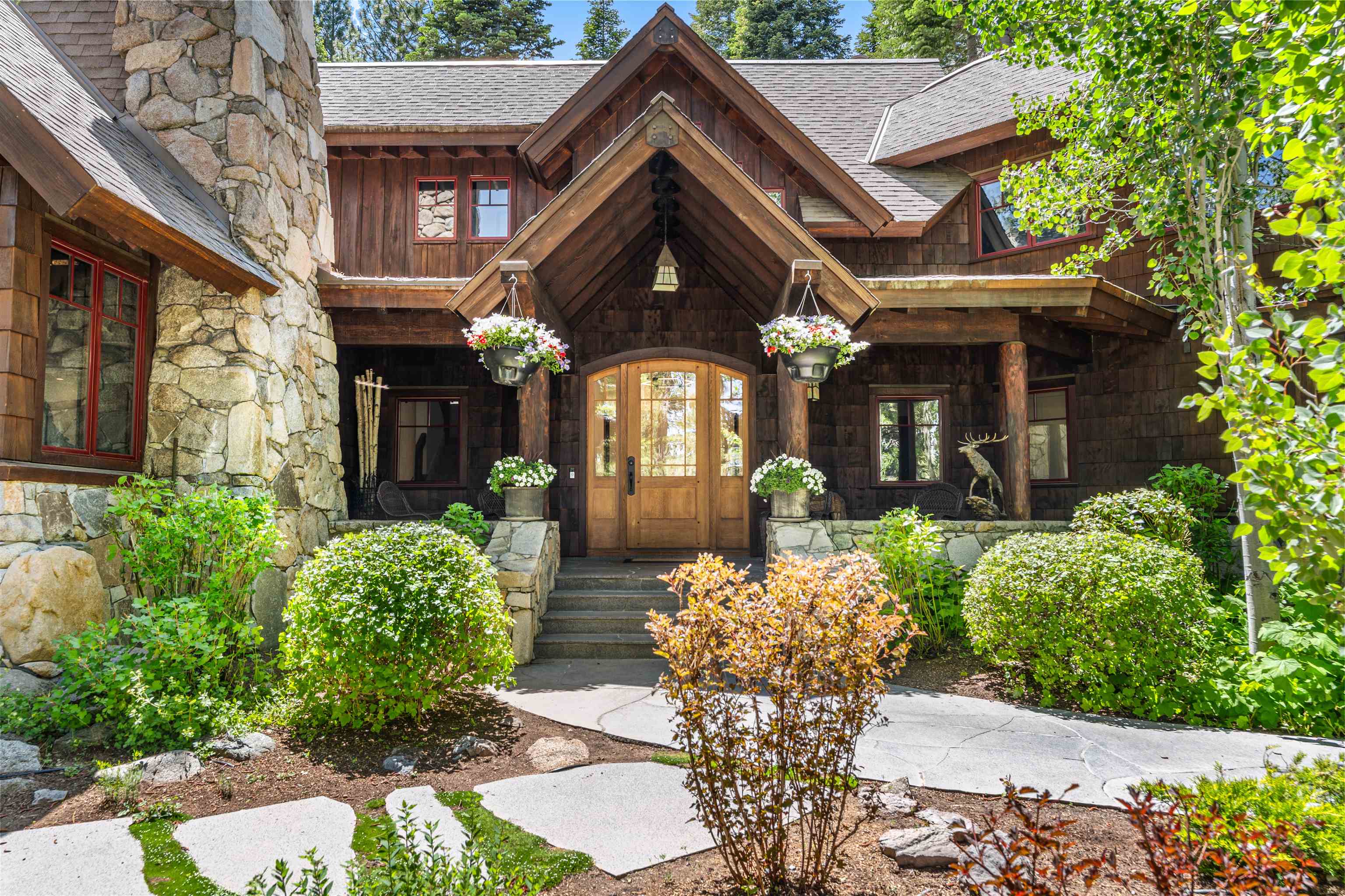 123 Dave Dysart Truckee, CA 96161 - Photo 1 of 28 a front view of a house