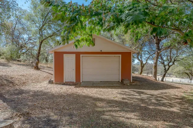 $649,999 | 7259 White Oak Lane, Browns Valley, CA 95918