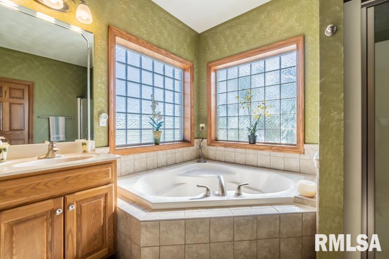 5555 Broadway Road Groveland, IL 61535 - Photo 18 of 39 Gallery Image 18