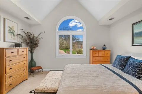 $925,000 | 189 Wedgewood Drive, Gibsonia, PA 15044