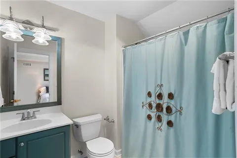 $925,000 | 189 Wedgewood Drive, Gibsonia, PA 15044