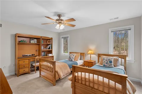 $925,000 | 189 Wedgewood Drive, Gibsonia, PA 15044