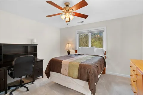 $925,000 | 189 Wedgewood Drive, Gibsonia, PA 15044