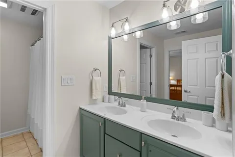 $925,000 | 189 Wedgewood Drive, Gibsonia, PA 15044