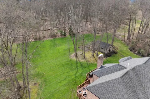 $925,000 | 189 Wedgewood Drive, Gibsonia, PA 15044