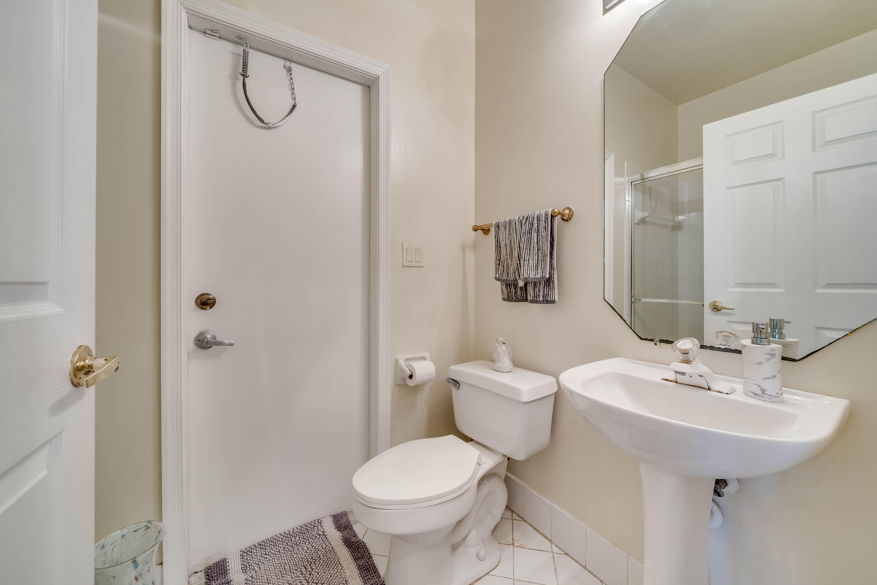 16738 Diamond Drive Weston, FL 33331 - Photo 13 of 38 18_interior-14