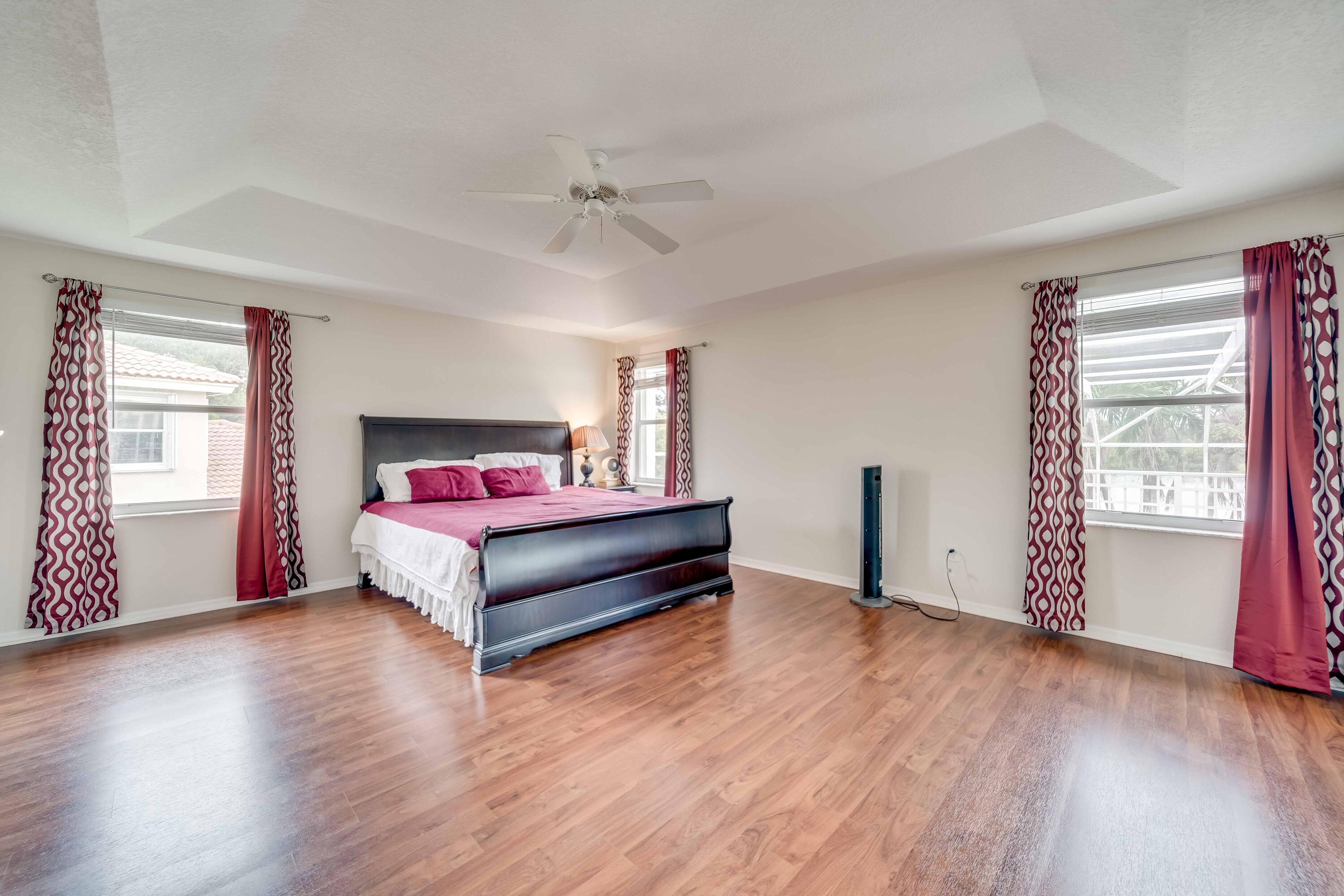 16738 Diamond Drive Weston, FL 33331 - Photo 17 of 38 21_interior-17