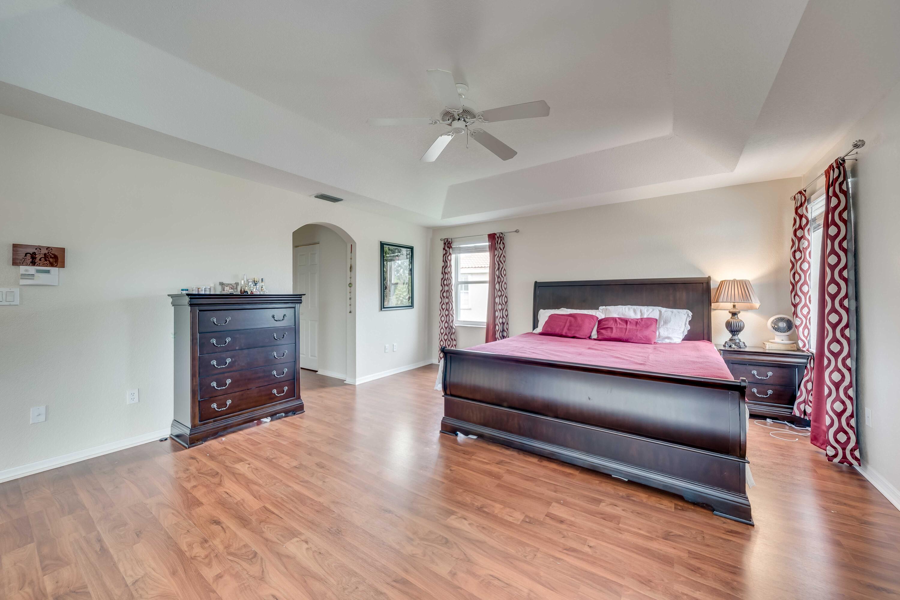 16738 Diamond Drive Weston, FL 33331 - Photo 18 of 38 22_interior-18