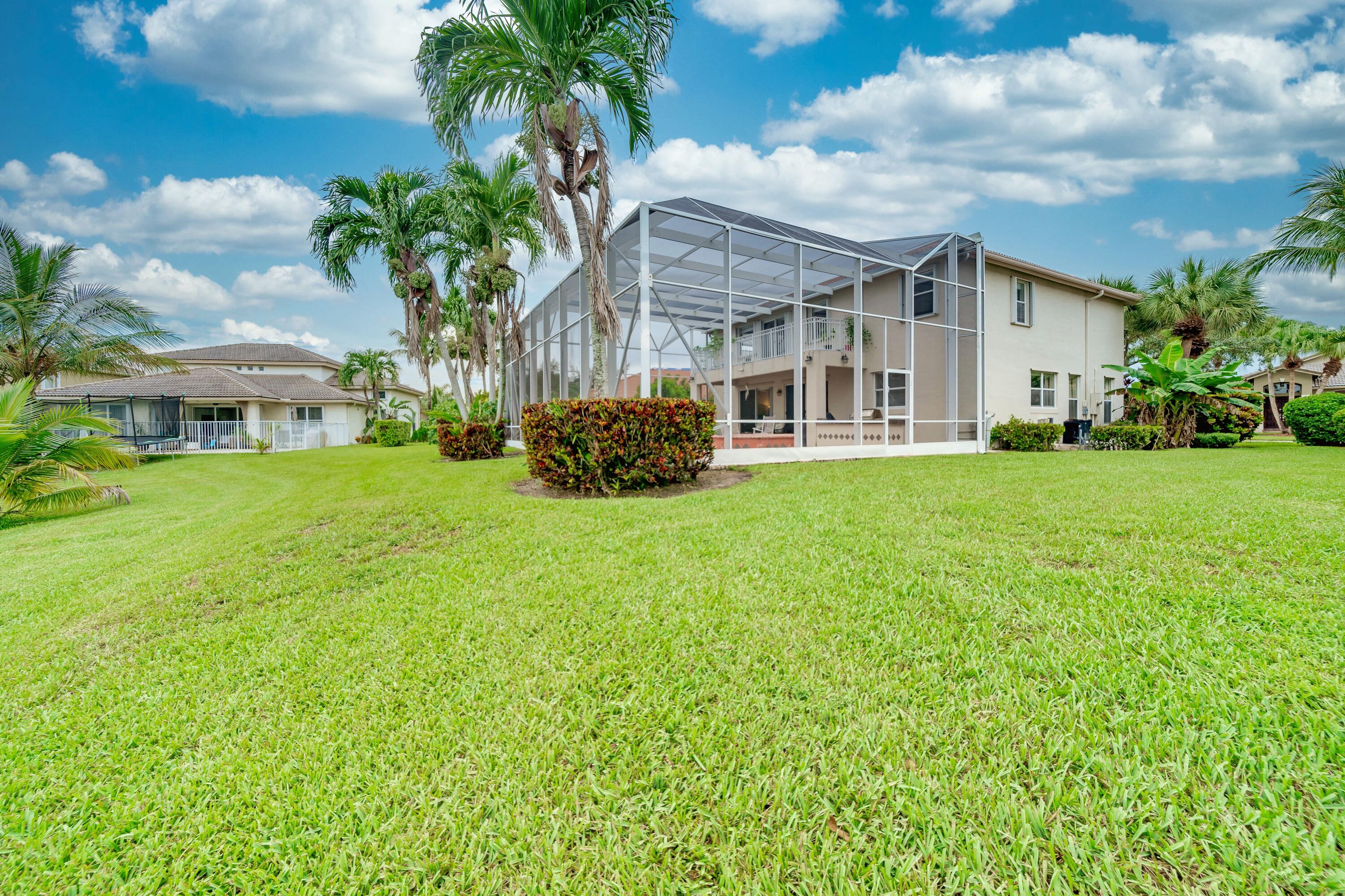 16738 Diamond Drive Weston, FL 33331 - Photo 35 of 38 42_exterior-10