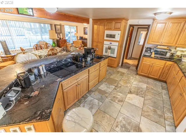 $950,000 | 1960 Ranch Road, Reedsport, OR 97467