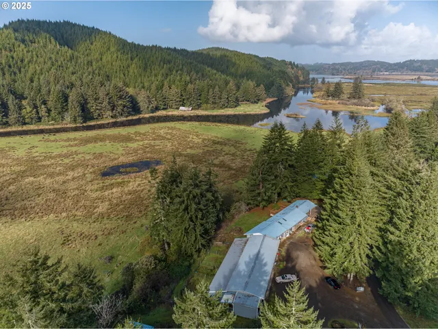 $950,000 | 1960 Ranch Road, Reedsport, OR 97467