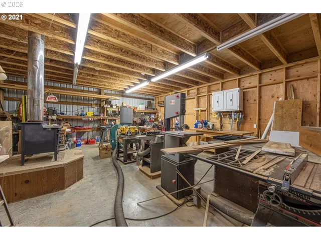 $950,000 | 1960 Ranch Road, Reedsport, OR 97467