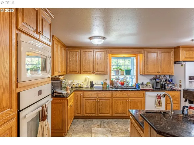 $950,000 | 1960 Ranch Road, Reedsport, OR 97467