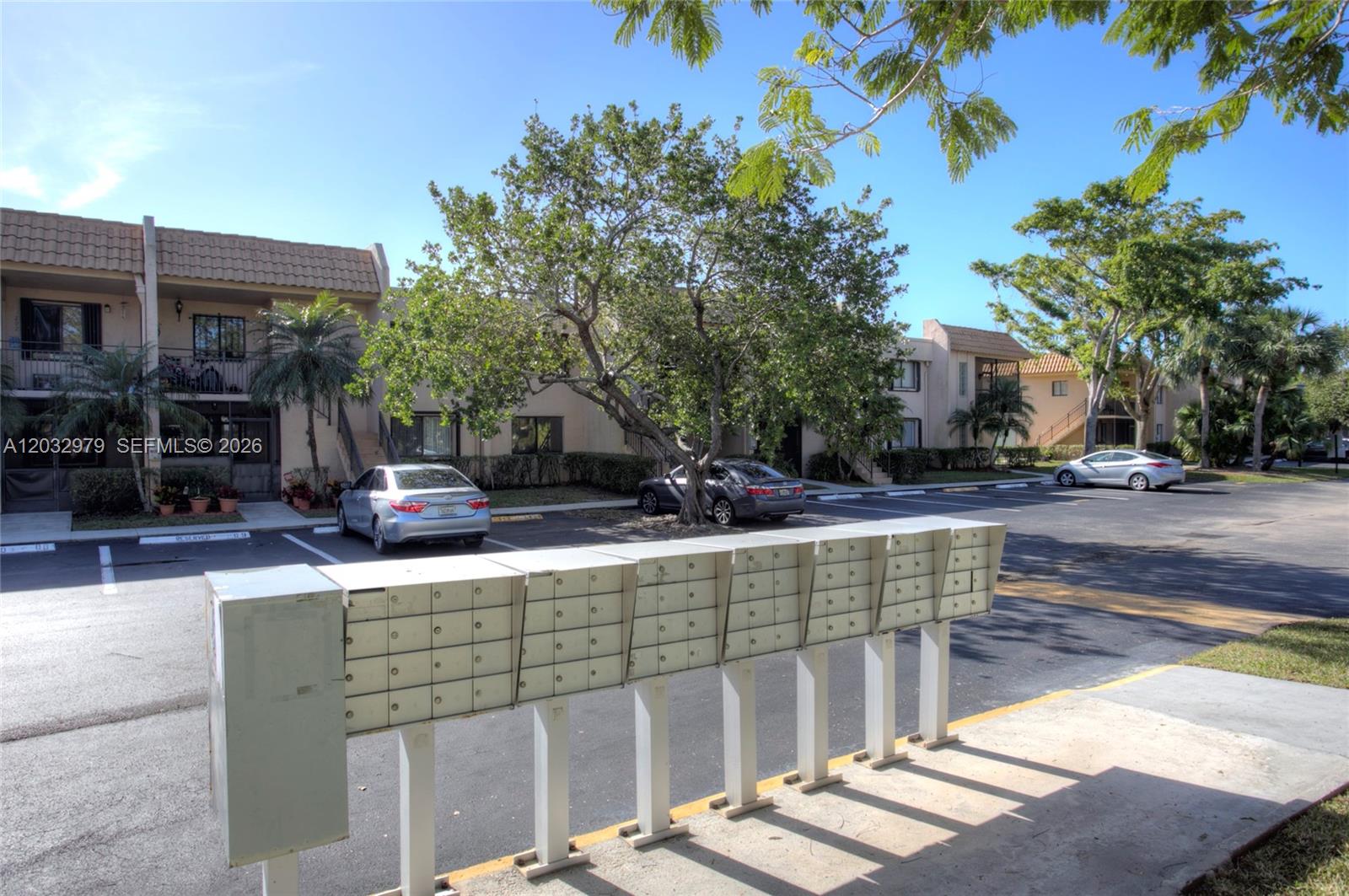 300 Racquet Club Road, Unit 104 Weston, FL 33326 - Photo 18 of 19