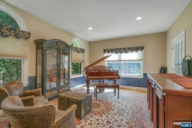 $1,650,000 | 7 Valley Forge Road, Oakland, NJ 07436