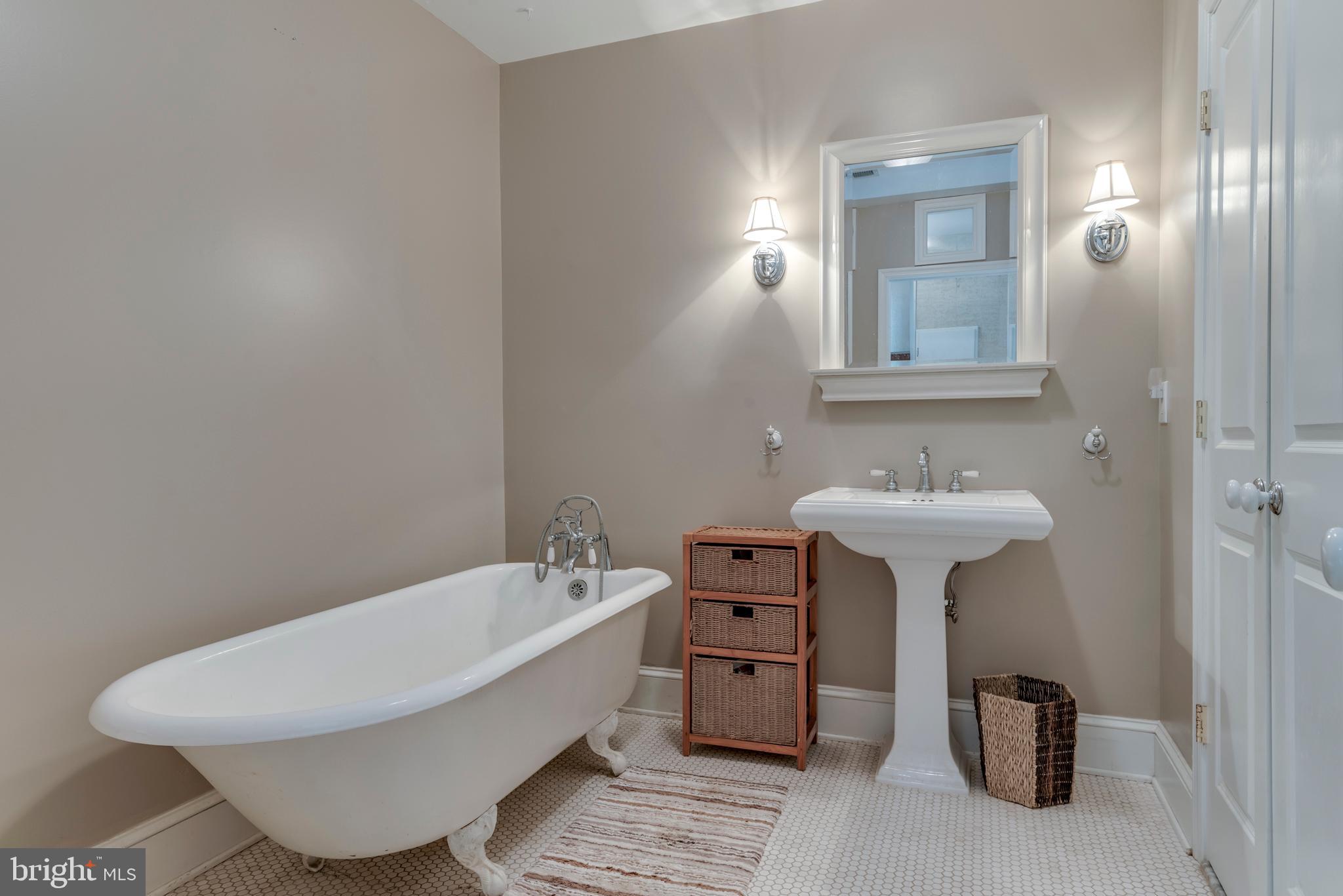 1421 Bay Head Road Annapolis, MD 21409 - Photo 39 of 49 Gallery Image 39