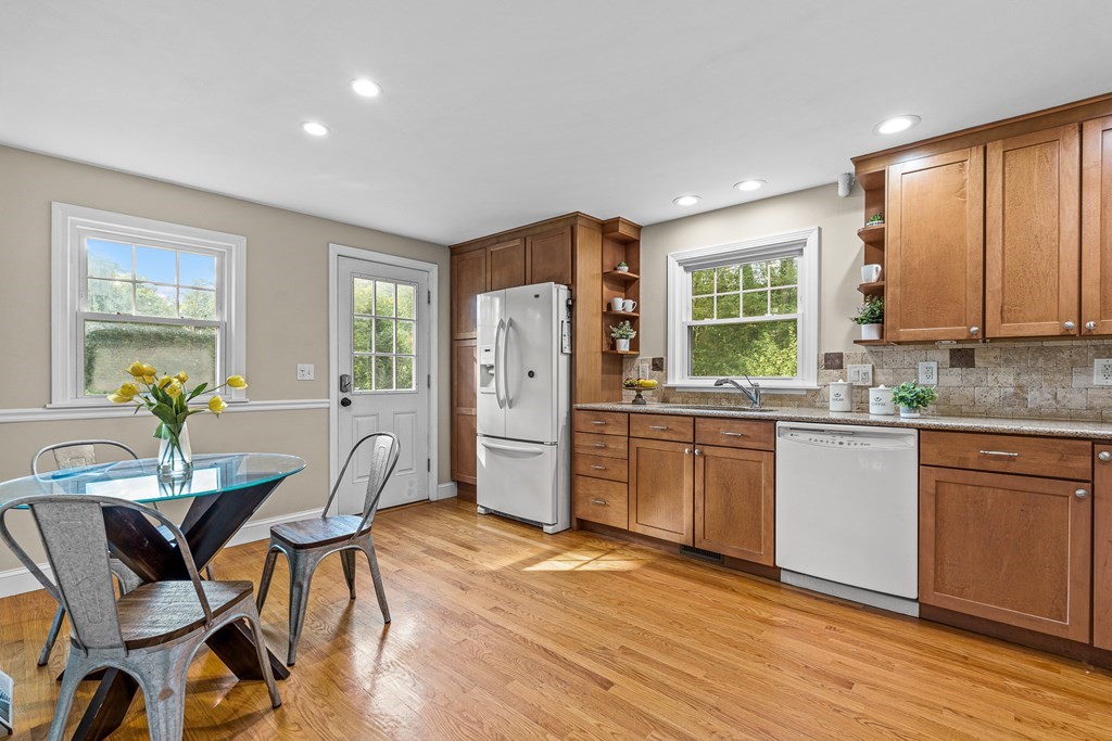 3 Sandberg Road Billerica, MA 01821 - Photo 12 of 40