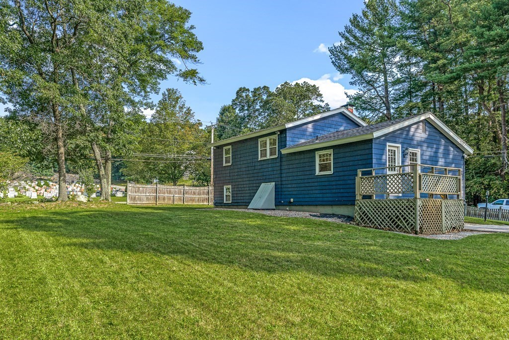3 Sandberg Road Billerica, MA 01821 - Photo 34 of 40