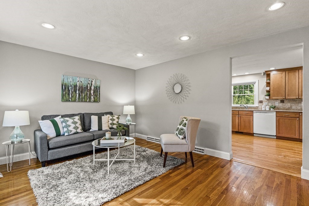 3 Sandberg Road Billerica, MA 01821 - Photo 9 of 40