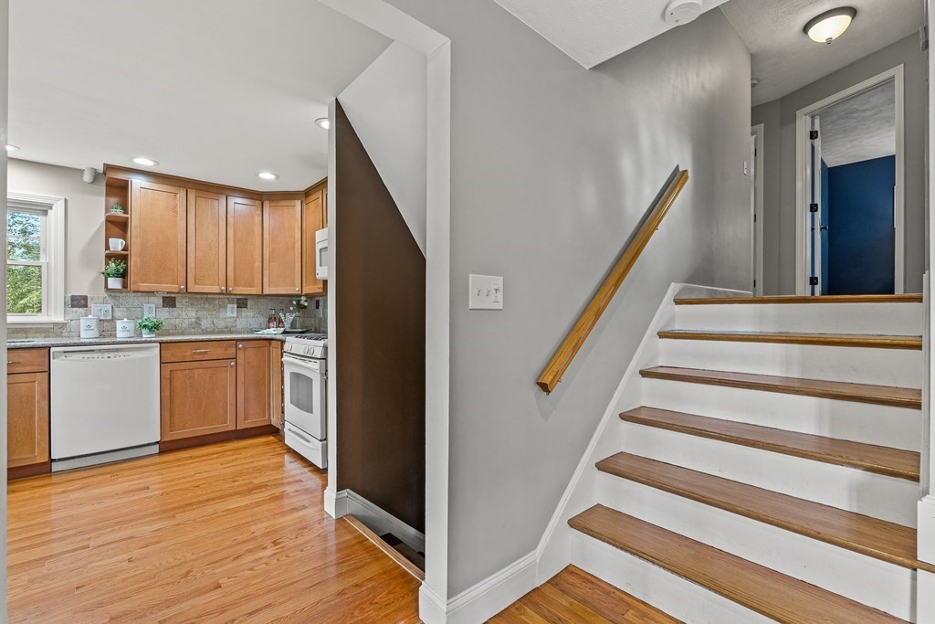 3 Sandberg Road Billerica, MA 01821 - Photo 10 of 40