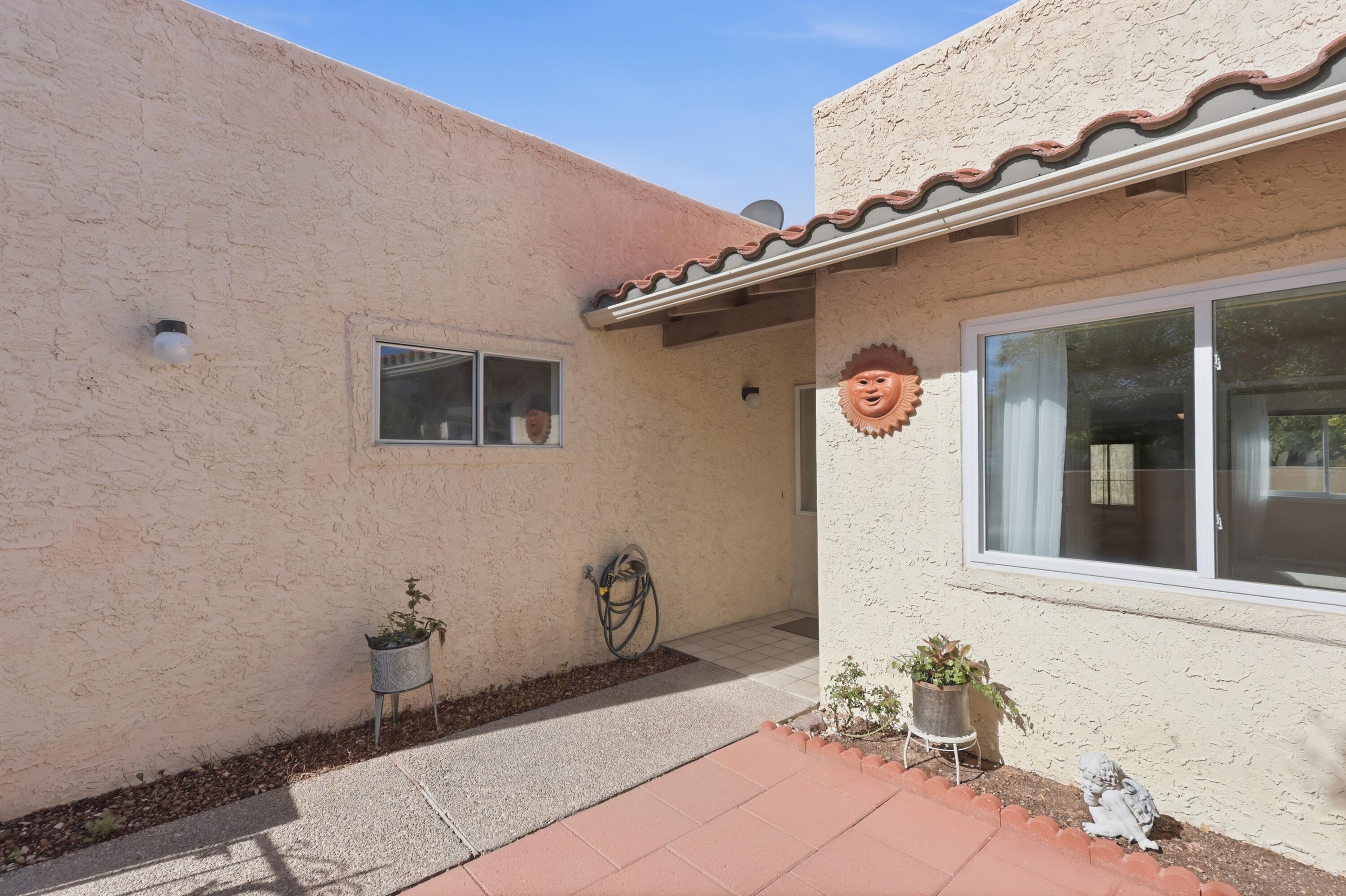 616 Eastlake Drive Southeast Rio Rancho, NM 87124 - Photo 6 of 39 Gallery Image 6