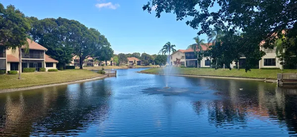 $439,500 | 5521 Coach House Circle, Unit D, Boca Raton, FL 33486