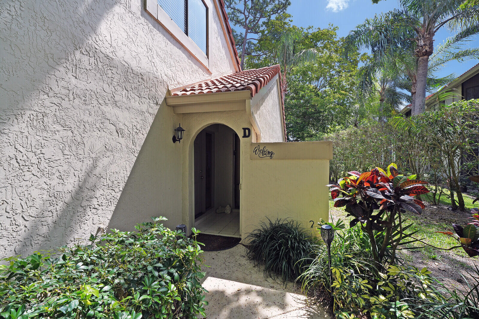 5521 Coach House Circle, Unit D Boca Raton, FL 33486 - Photo 11 of 32 CORNER RESIDENCE